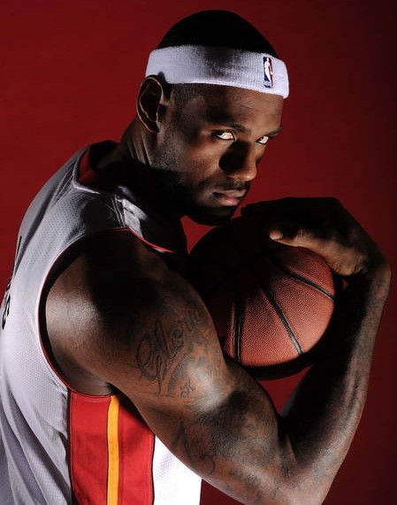 体现了他对 体现了他对