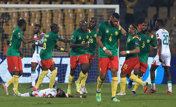 肩部夹角与 肩部夹角与